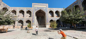 couple taking photos in Uzbekistan tour