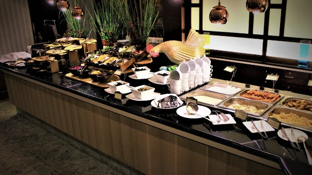 Breakfast buffet on the 5 stans tour